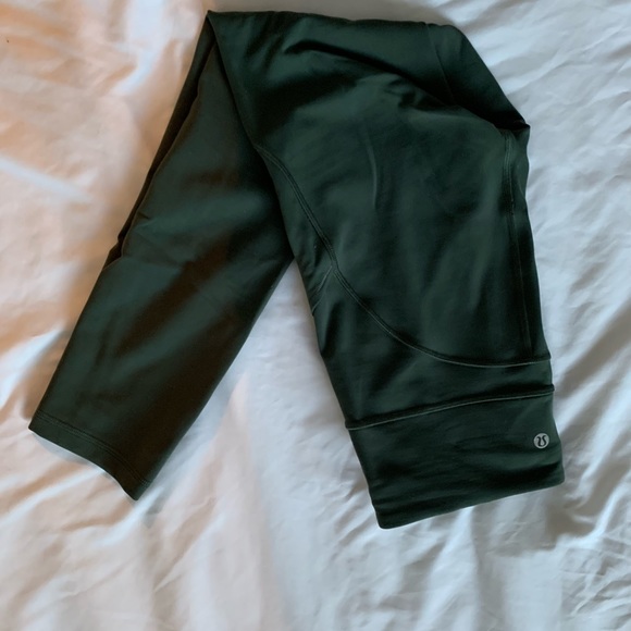 Lululemon Leggings Invigorate - Picture 2 of 3